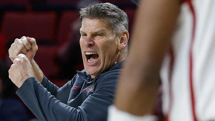 Oklahoma coach Porter Moser